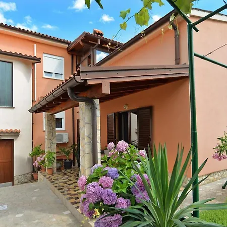 Apartman Fuer 4 Personen Ca 40 Qm In Stinjan, Istrien Istrische Riviera Stinjan